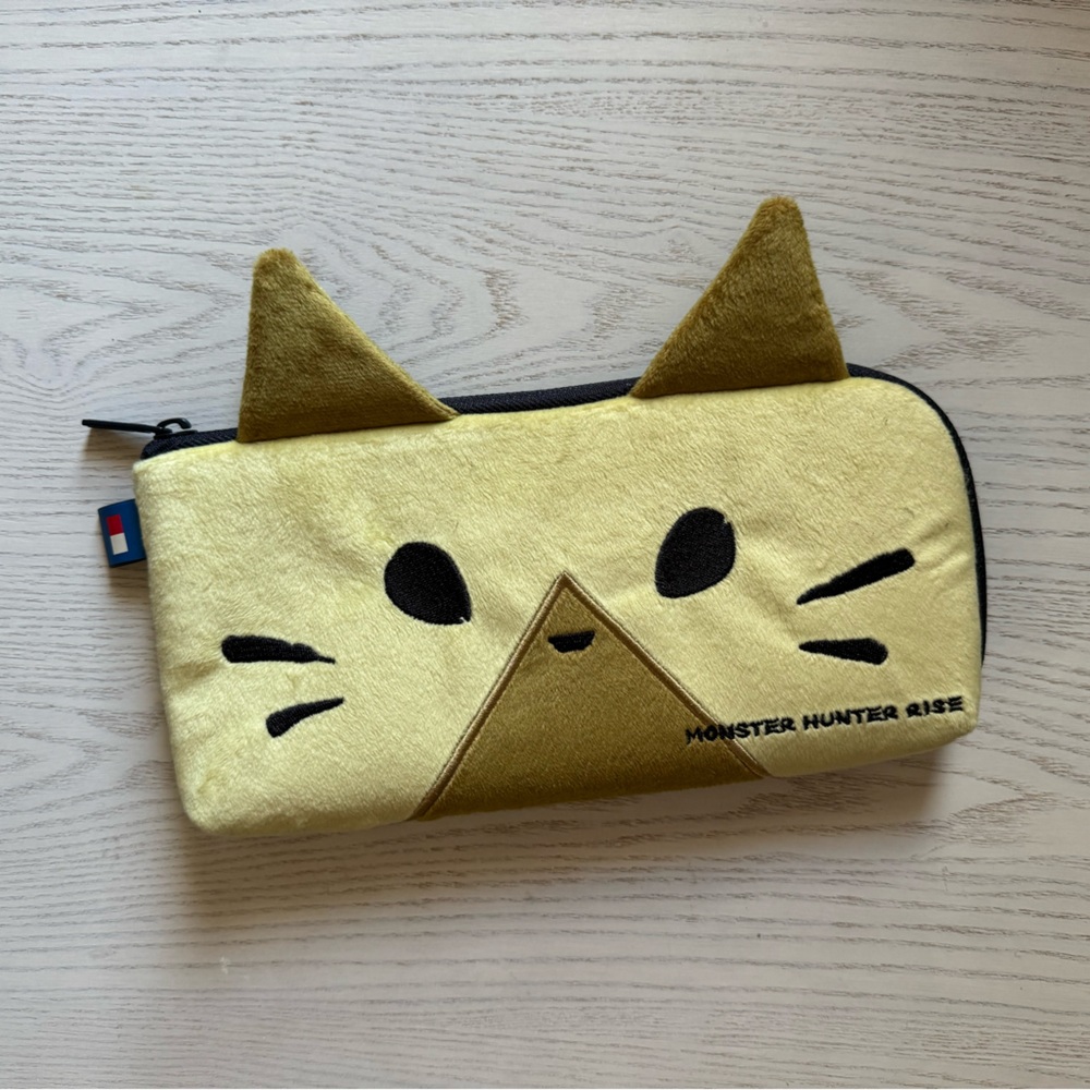 HORI Nintendo Switch Case Monster Hunter Rise Palico